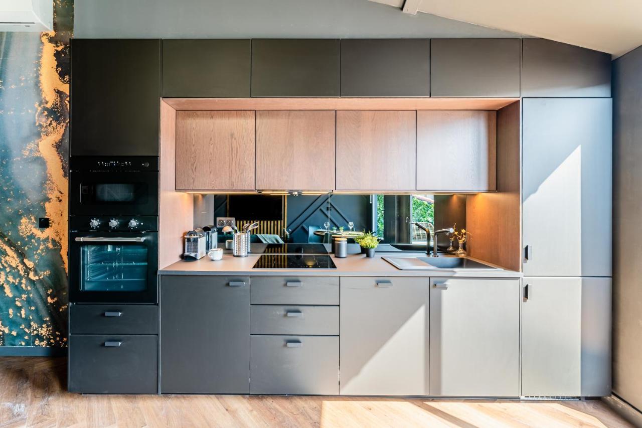 Loft En Ville - Duplex Terrasse Coeur Historique Avec Vue Degagee & Parking Souterrain Offert La Ciotat Exteriör bild