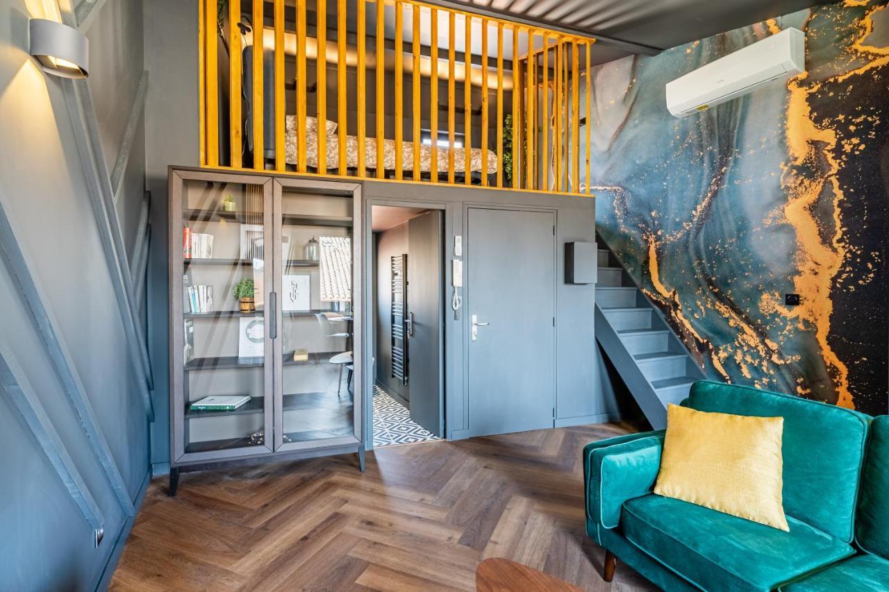 Loft En Ville - Duplex Terrasse Coeur Historique Avec Vue Degagee & Parking Souterrain Offert La Ciotat Exteriör bild